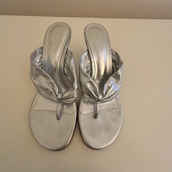Schutz Willow Silver Metallic Leather Thong Sandals - Picture 2 of 6